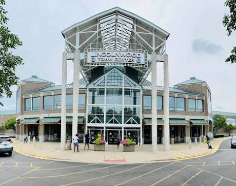 Lincolnwood Town Center shopping mall entrance, Lincolnwood, Illinois